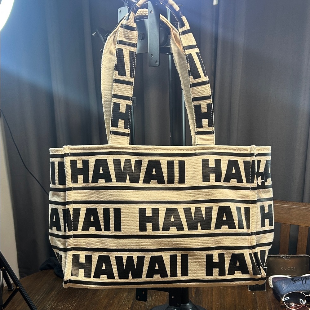 Hawaii Canvas Tote Bag - Black and Tan